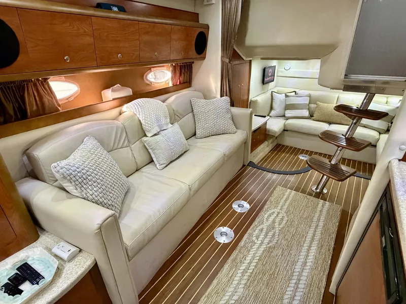Slide: The Image of Rinker 350 Express Cruiser 2007 - 74