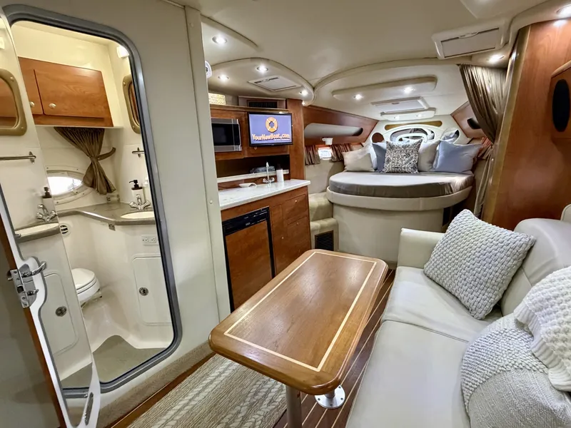 Slide: The Image of Rinker 350 Express Cruiser 2007 - 76