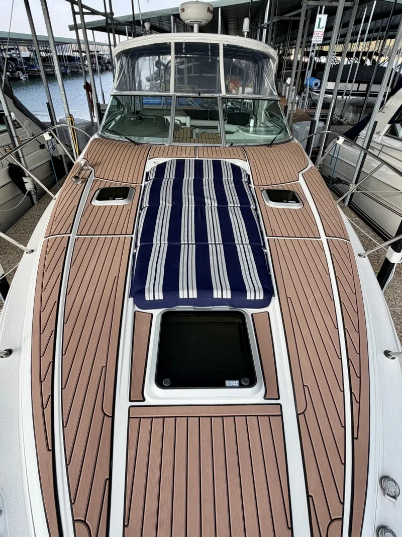 Slide: The Image of Rinker 350 Express Cruiser 2007 - 89
