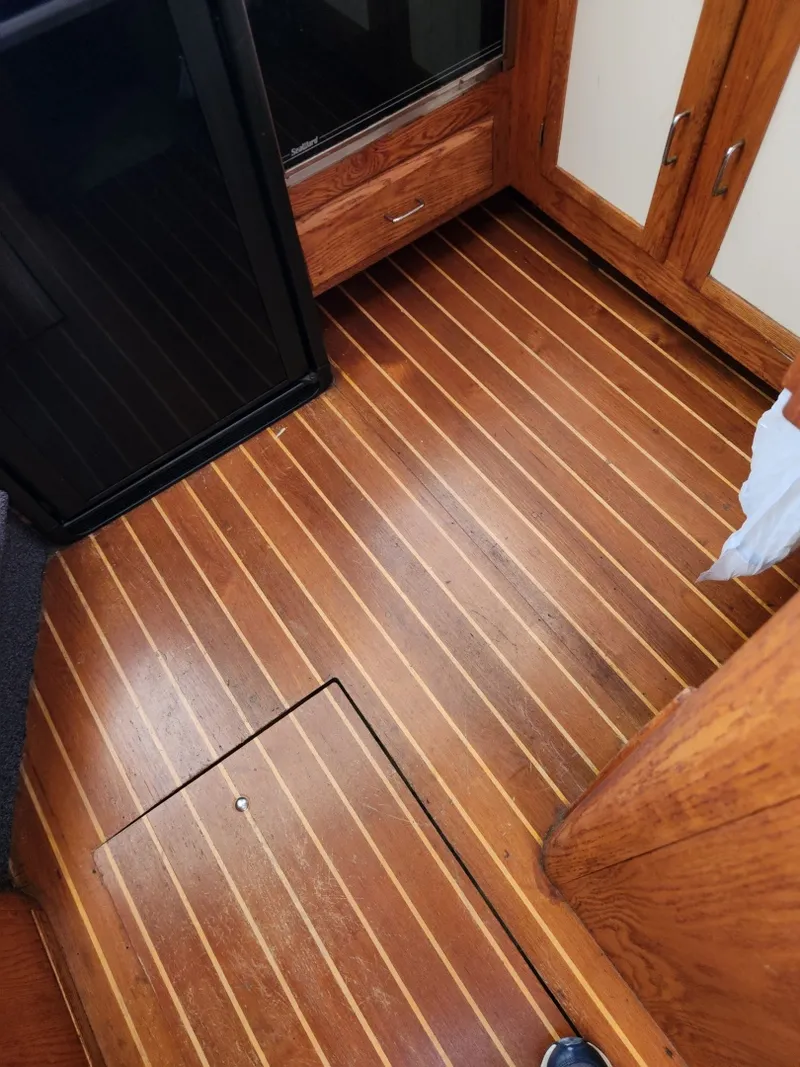 Slide: The Image of Luhrs Convertible 1987 - 14