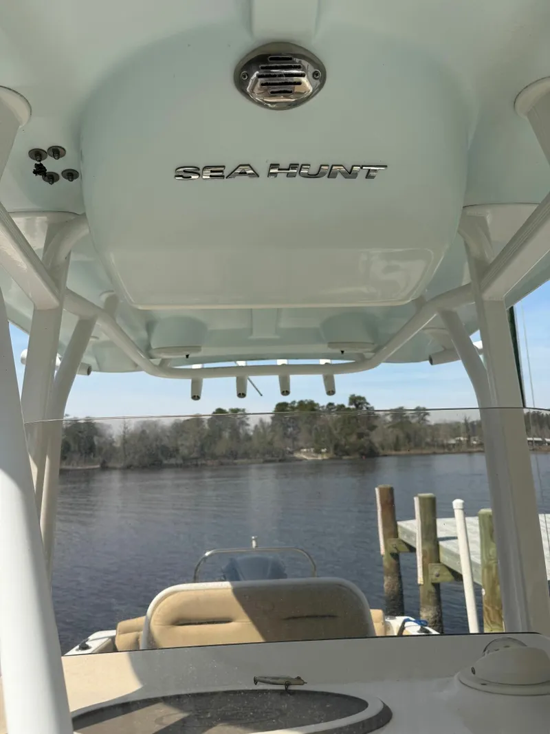 Slide: The Image of Sea Hunt Ultra 234 2018 - 6