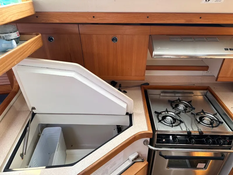 Slide: The Image of Catalina 400 mkII 2002 - 21