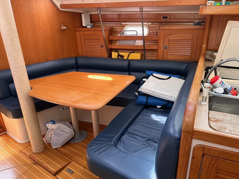 Slide: The Image of Catalina 400 mkII 2002 - 22