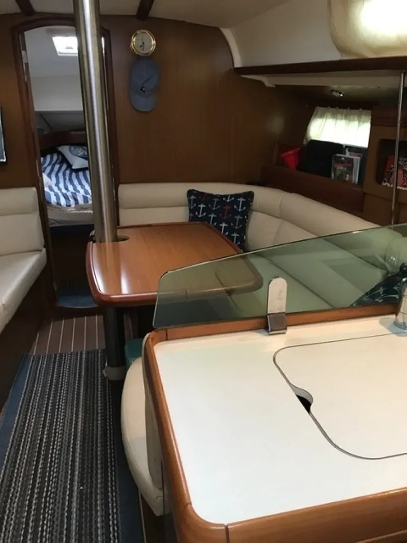 Slide: The Image of Jeanneau Jeanneau Oceanis 36i 2007 - 16