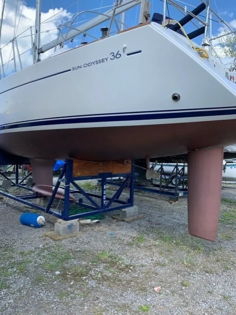 Slide: The Image of Jeanneau Jeanneau Oceanis 36i 2007 - 25