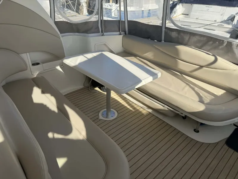 Slide: The Image of Sea Ray 36 Sundancer 2002 - 11