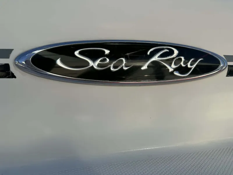 Slide: The Image of Sea Ray 36 Sundancer 2002 - 29