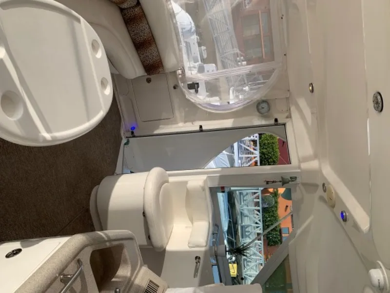 Slide: The Image of Sea Ray 390 Motor Yacht 2004 - 14