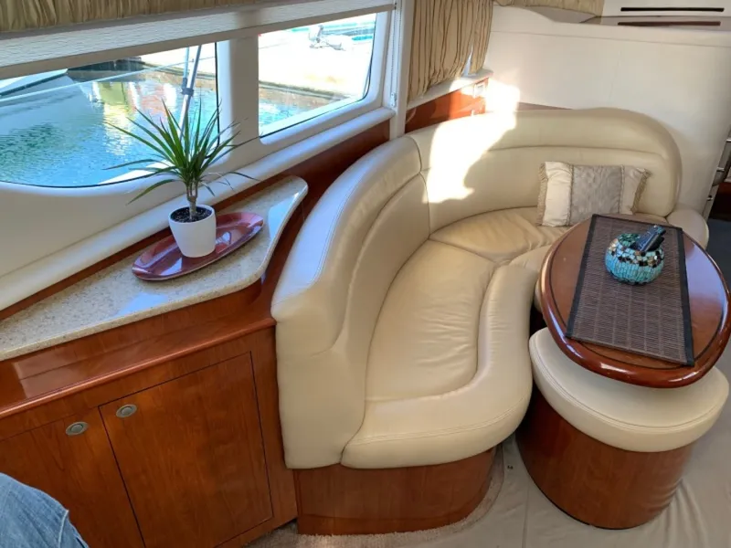 Slide: The Image of Sea Ray 390 Motor Yacht 2004 - 41