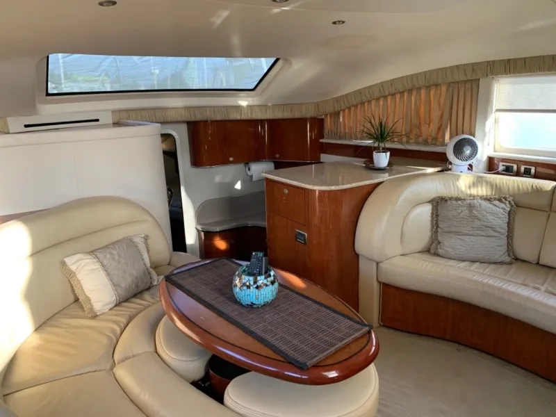 Slide: The Image of Sea Ray 390 Motor Yacht 2004 - 42