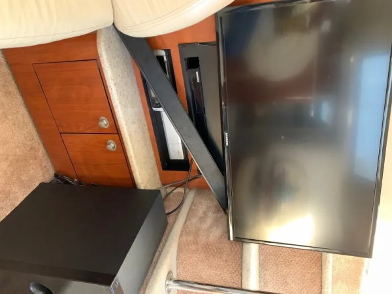 Slide: The Image of Sea Ray 390 Motor Yacht 2004 - 45