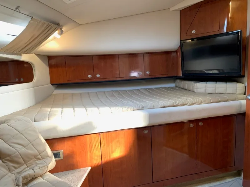 Slide: The Image of Sea Ray 390 Motor Yacht 2004 - 54