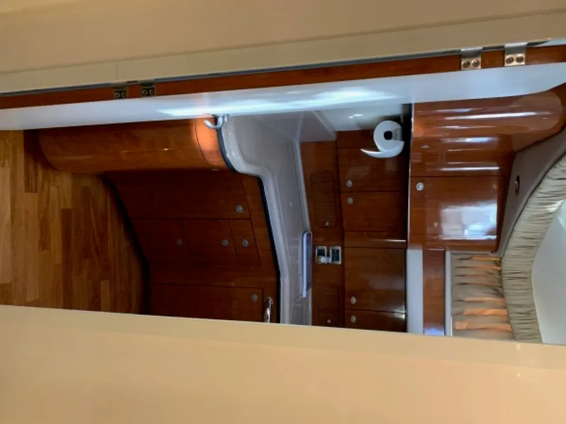 Slide: The Image of Sea Ray 390 Motor Yacht 2004 - 57