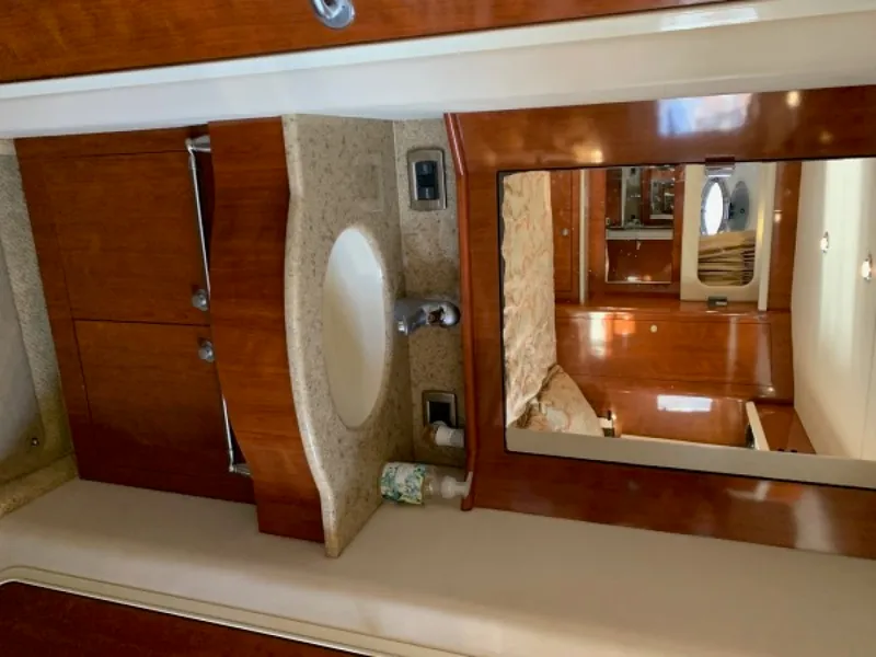 Slide: The Image of Sea Ray 390 Motor Yacht 2004 - 79