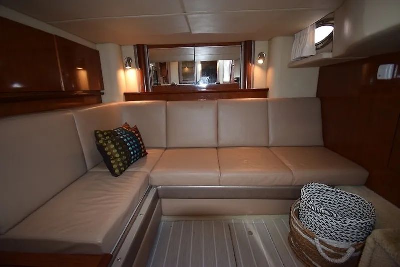 Slide: The Image of Sea Ray 390 Sundancer 2004 - 27