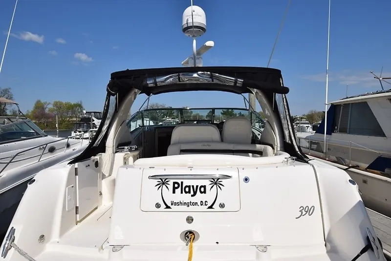 Slide: The Image of Sea Ray 390 Sundancer 2004 - 8