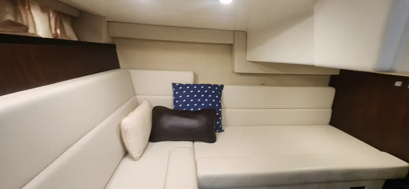 Slide: The Image of Monterey 335 Sport Yacht 2015 - 17