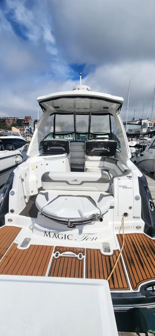 Slide: The Image of Monterey 335 Sport Yacht 2015 - 4