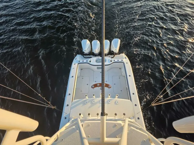 Slide: The Image of Yellowfin 42 Offshore 2019 - 15