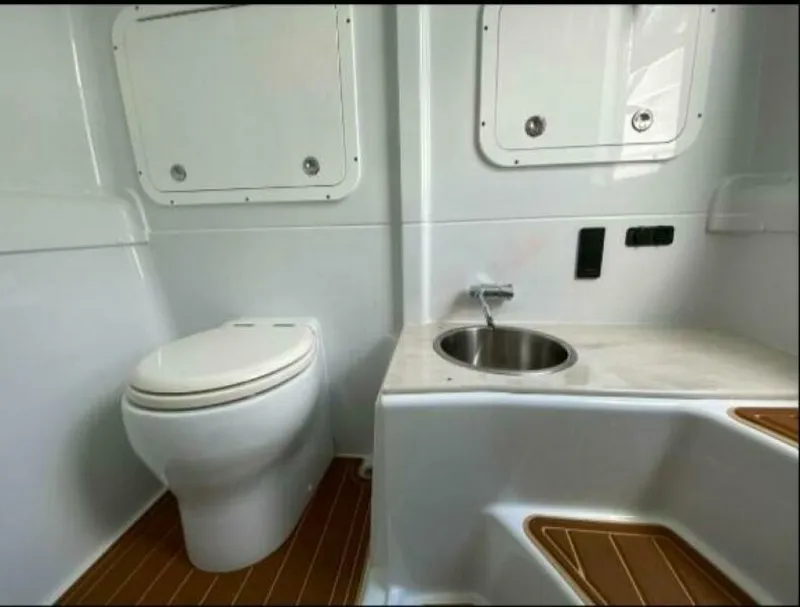 Slide: The Image of Yellowfin 42 Offshore 2019 - 27