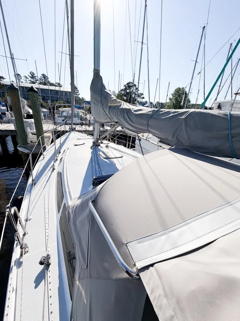 Slide: The Image of Catalina 36 Mk II 1996 - 12