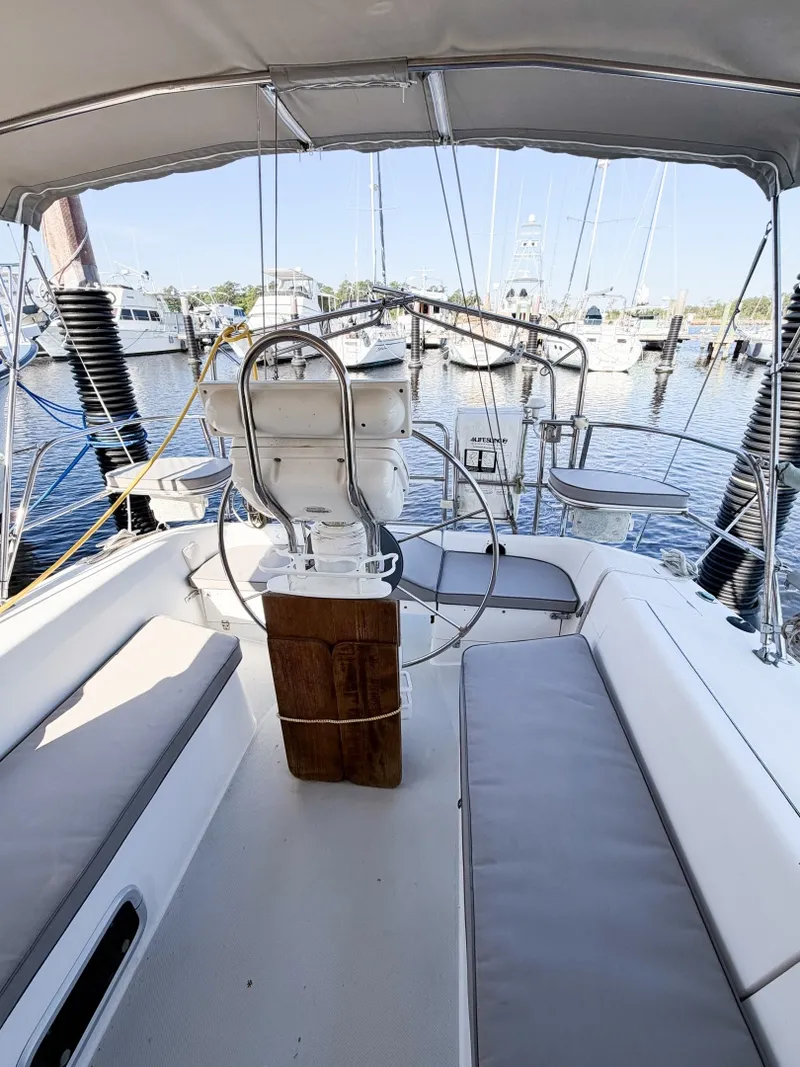 Slide: The Image of Catalina 36 Mk II 1996 - 13