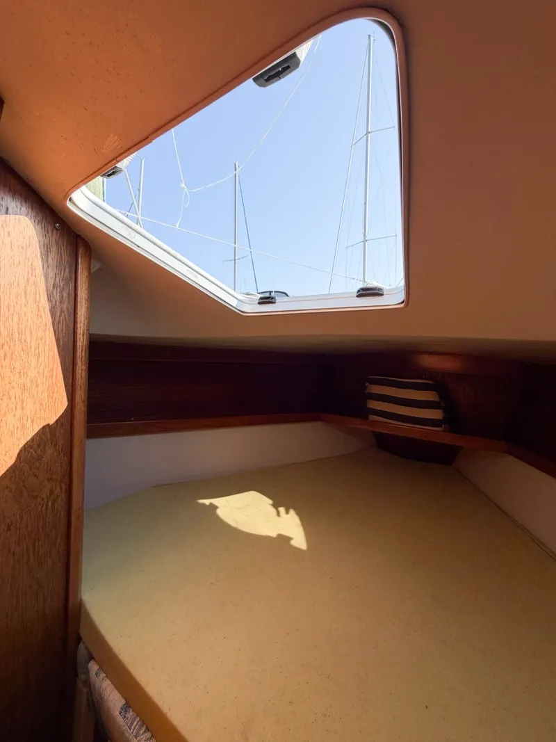 Slide: The Image of Catalina 36 Mk II 1996 - 52