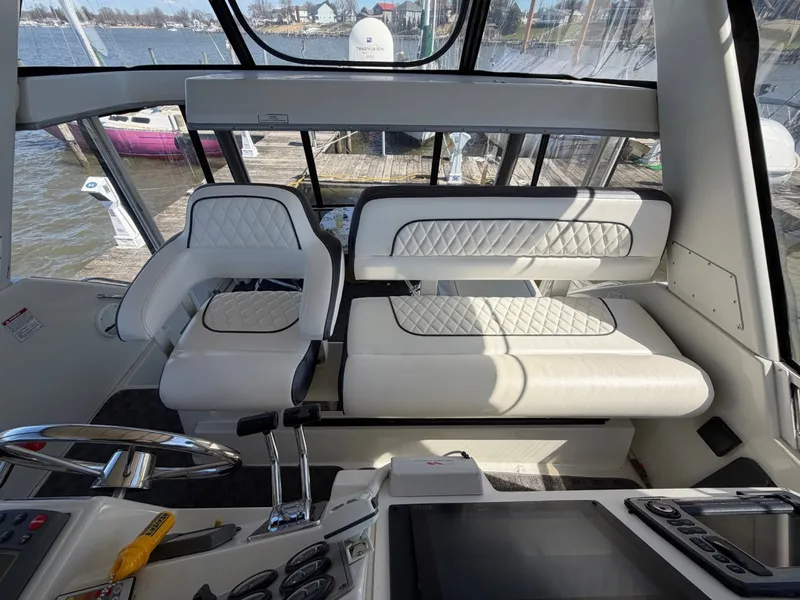 Slide: The Image of Carver Yachts 400 Cockpit MY 1997 - 20