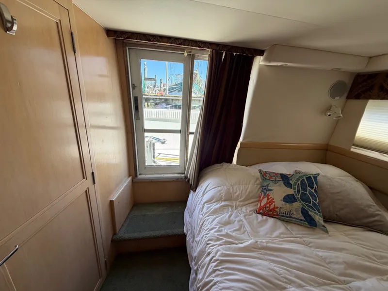 Slide: The Image of Carver Yachts 400 Cockpit MY 1997 - 43