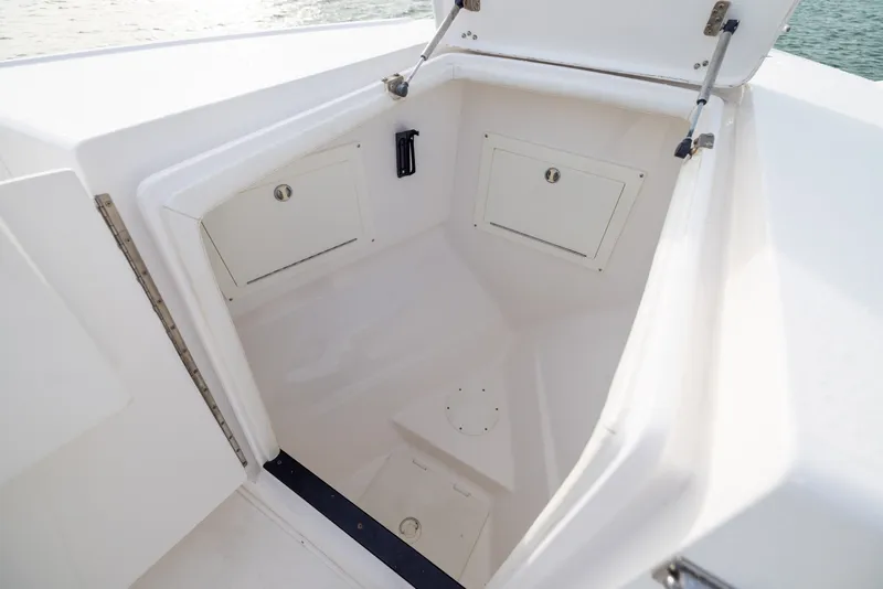 Slide: The Image of Intrepid 370 Open 2011 - 15