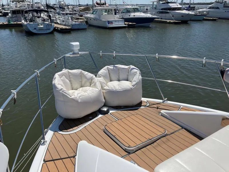Slide: The Image of Carver Yachts 350 Mariner 2003 - 2