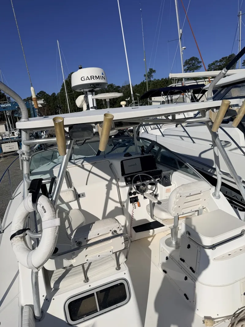 Slide: The Image of Boston Whaler 2000 - 13