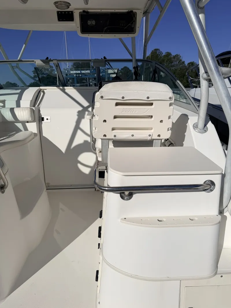 Slide: The Image of Boston Whaler 2000 - 6