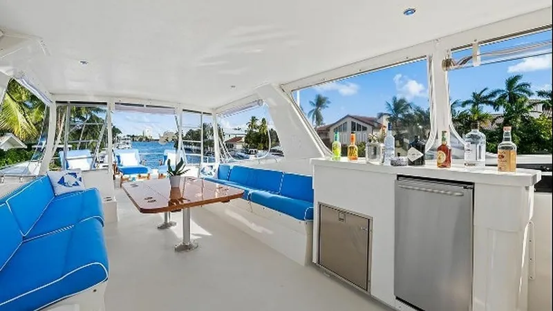 Slide: The Image of Hatteras Motor Yacht 1989 - 23