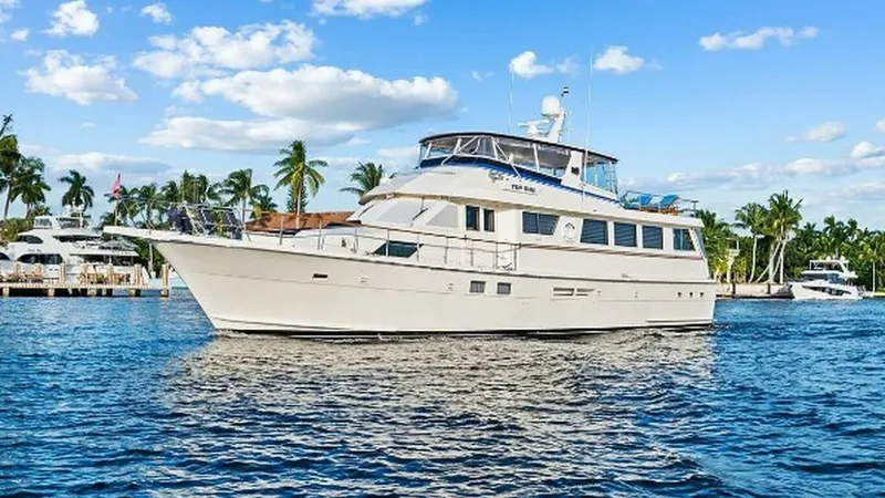 Slide: The Image of Hatteras Motor Yacht 1989 - 32