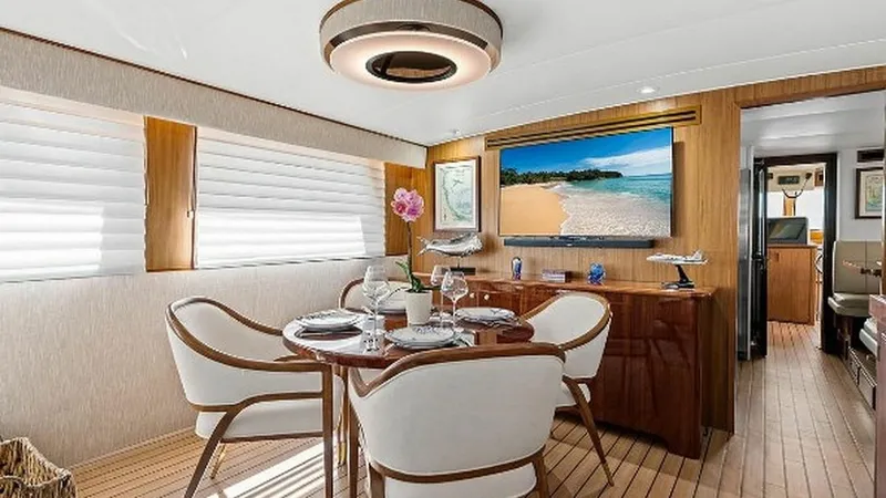 Slide: The Image of Hatteras Motor Yacht 1989 - 4