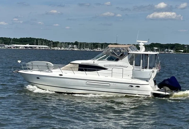 The Image of Cruisers 4450 Express Motor Yacht 2001 - 0