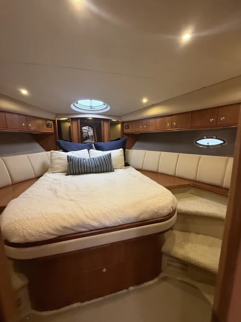 Slide: The Image of Cruisers 4450 Express Motor Yacht 2001 - 19