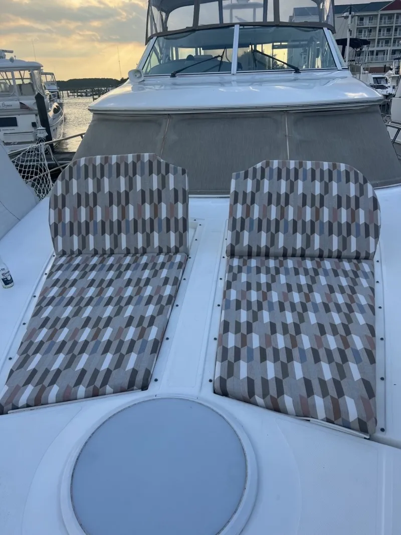 Slide: The Image of Cruisers 4450 Express Motor Yacht 2001 - 28