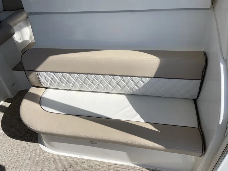 Slide: The Image of Cruisers 4450 Express Motor Yacht 2001 - 5