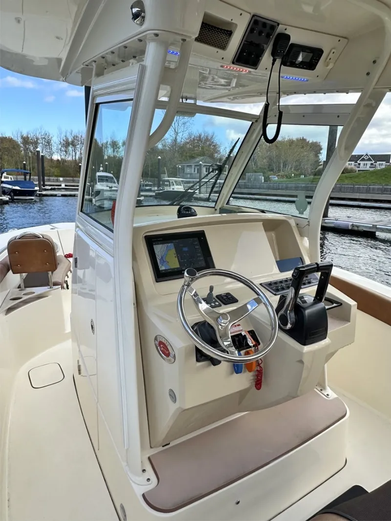 Slide: The Image of Scout 255 LXF 2017 - 11