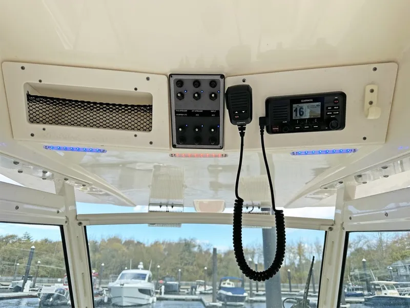 Slide: The Image of Scout 255 LXF 2017 - 12