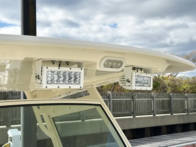 Slide: The Image of Scout 255 LXF 2017 - 23