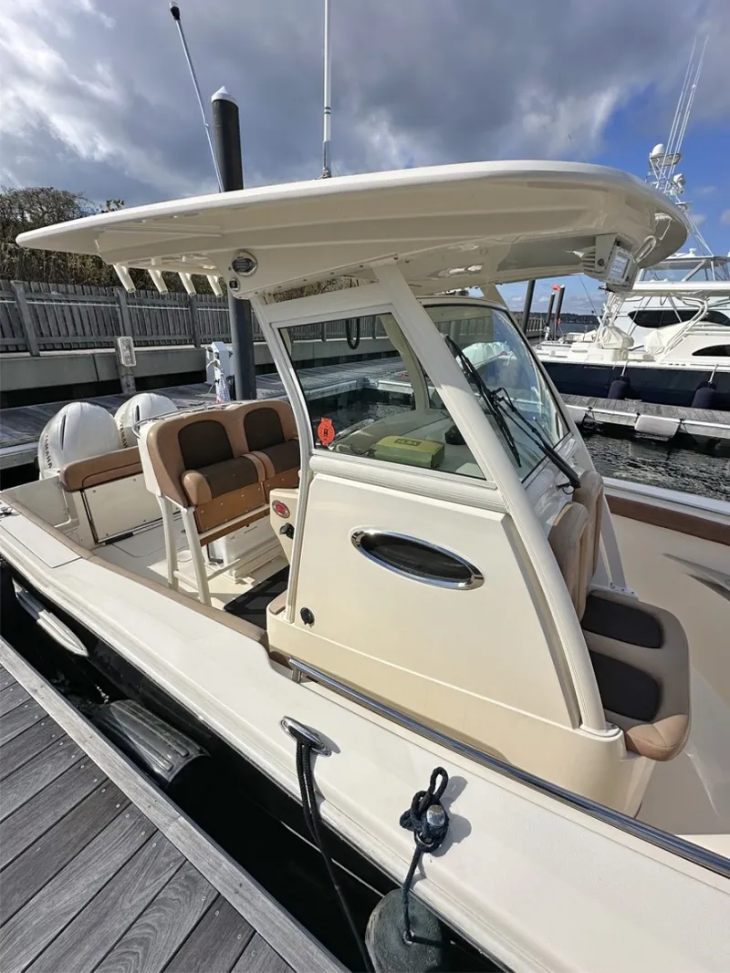 Slide: The Image of Scout 255 LXF 2017 - 3