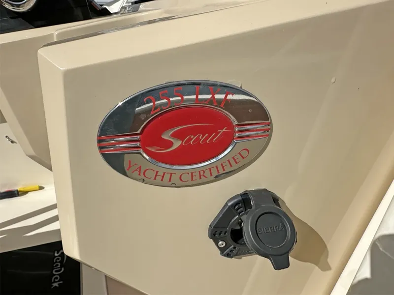 Slide: The Image of Scout 255 LXF 2017 - 42