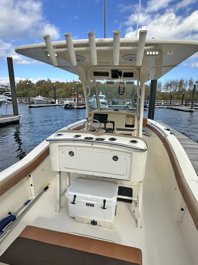 Slide: The Image of Scout 255 LXF 2017 - 9