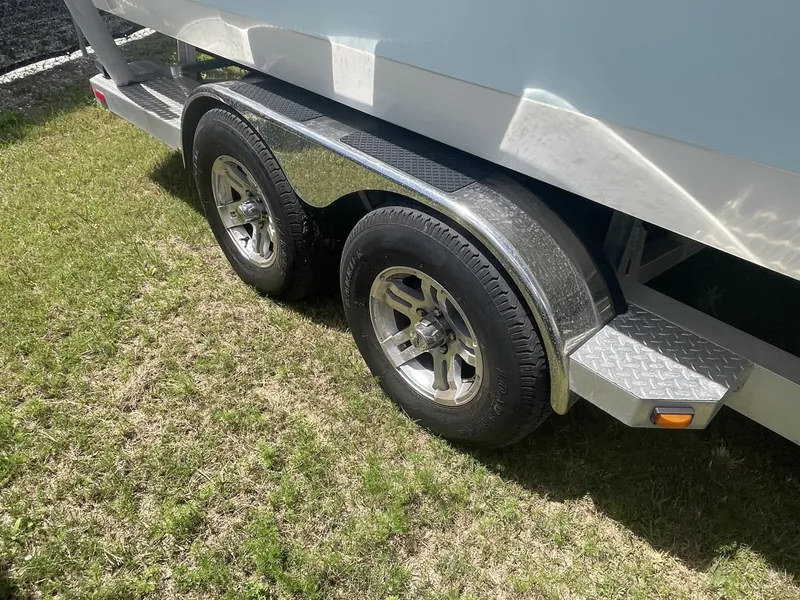 Slide: The Image of Ranger 2510 Bay 2022 - 12