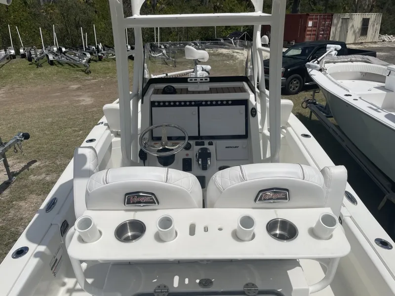 Slide: The Image of Ranger 2510 Bay 2022 - 24