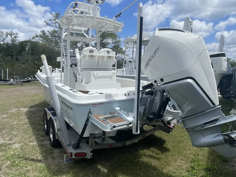 Slide: The Image of Ranger 2510 Bay 2022 - 3