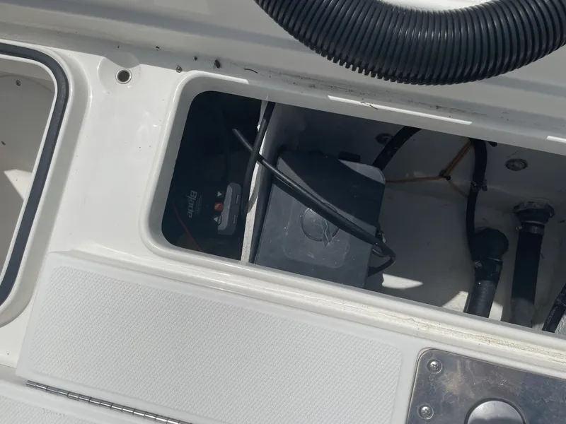 Slide: The Image of Ranger 2510 Bay 2022 - 30